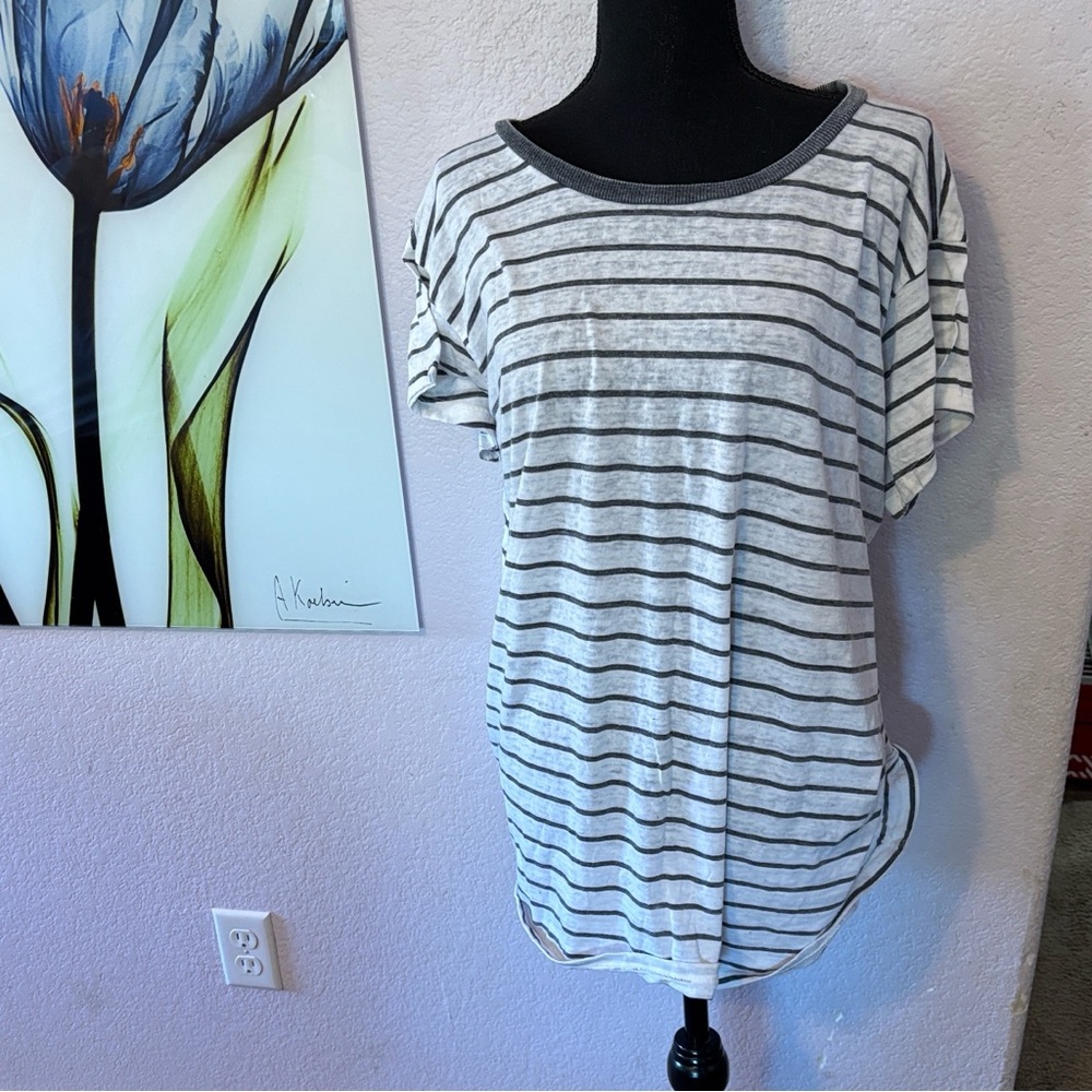 Torrid women’s stripe shirt size 2X